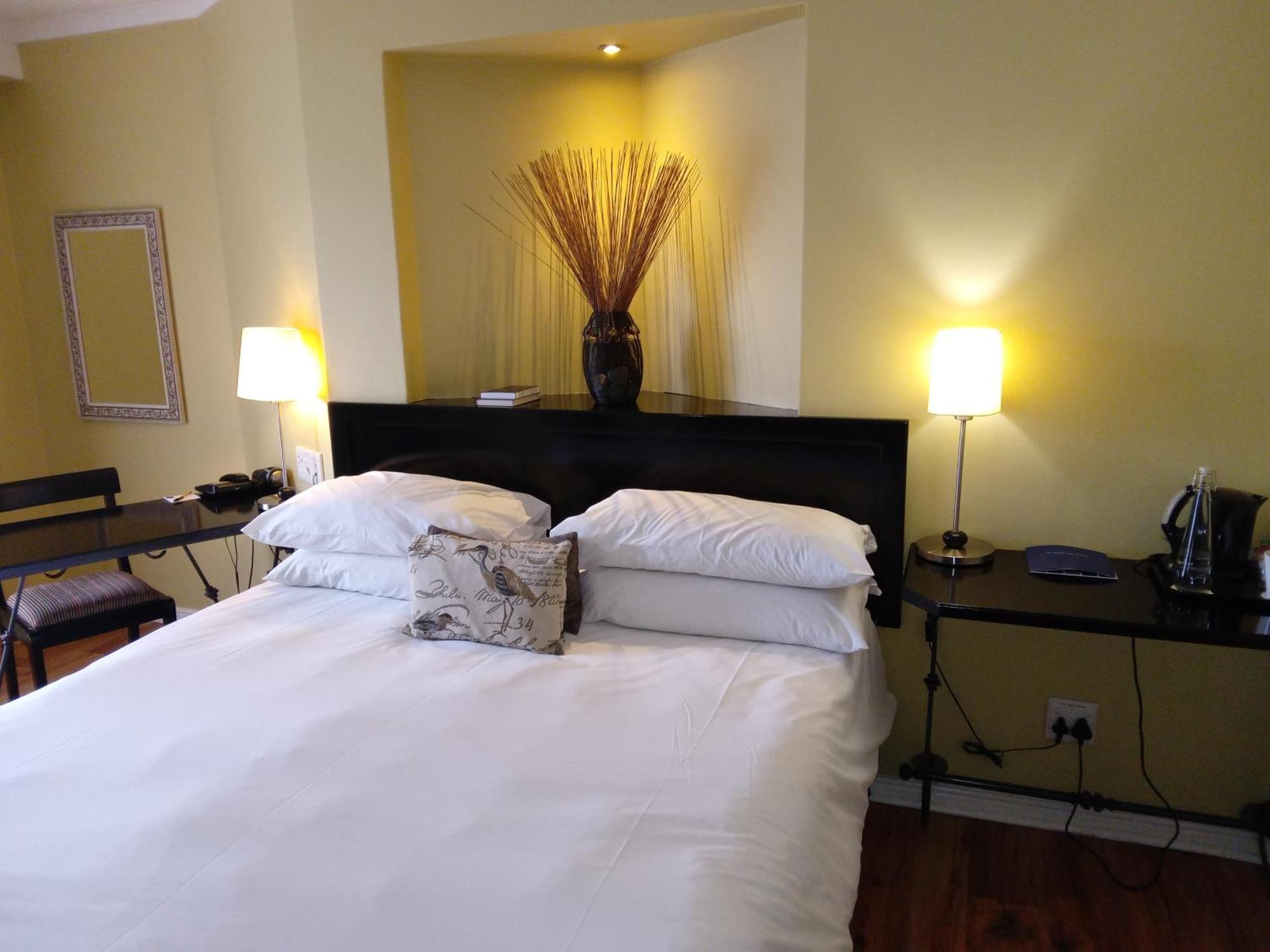 Protea Hotel By Marriott Bloemfontein Extérieur photo